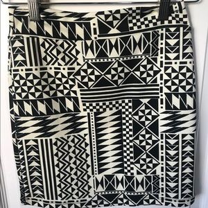Geo print mini skirt